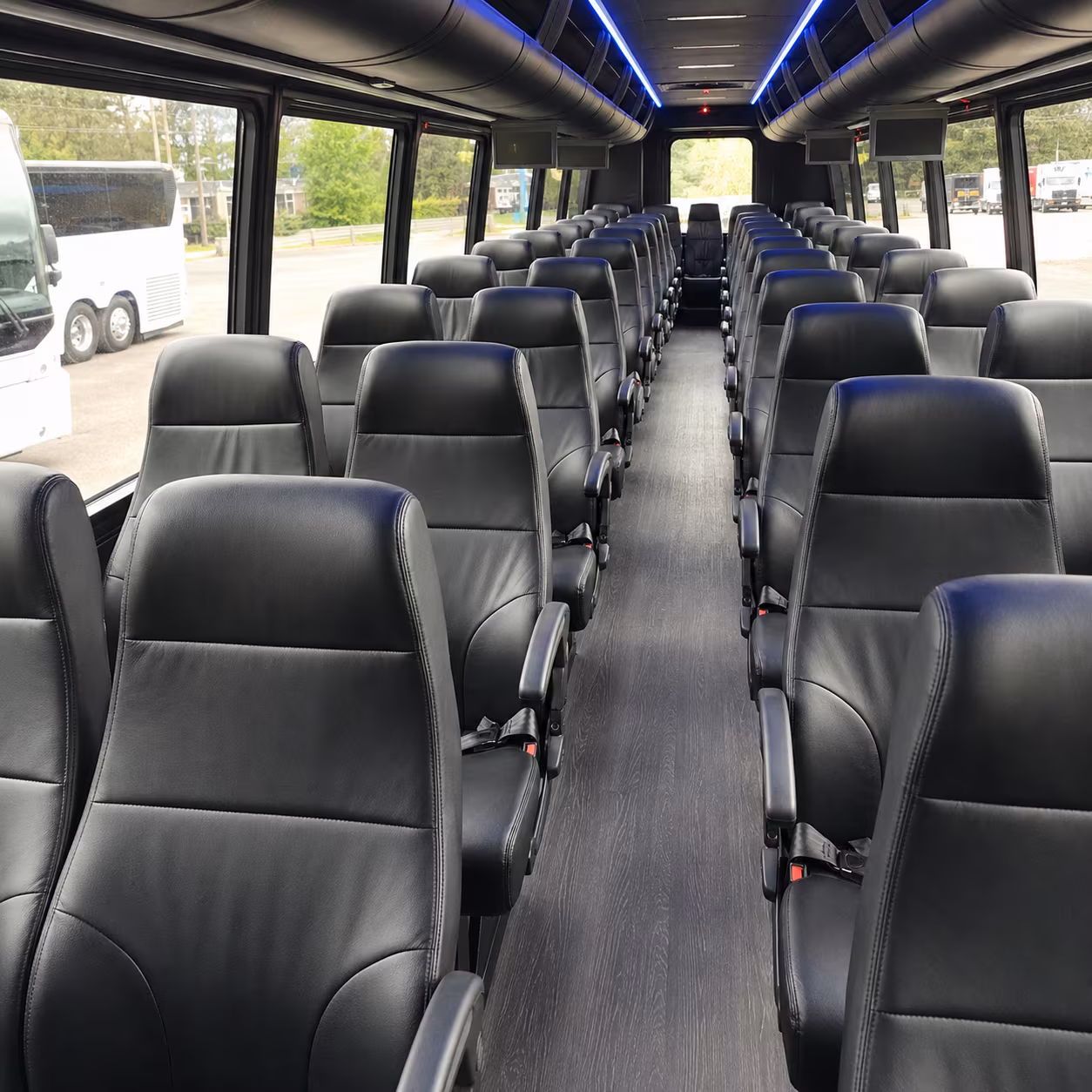 airport transfer buses for out of town wedding guests flying into ontario