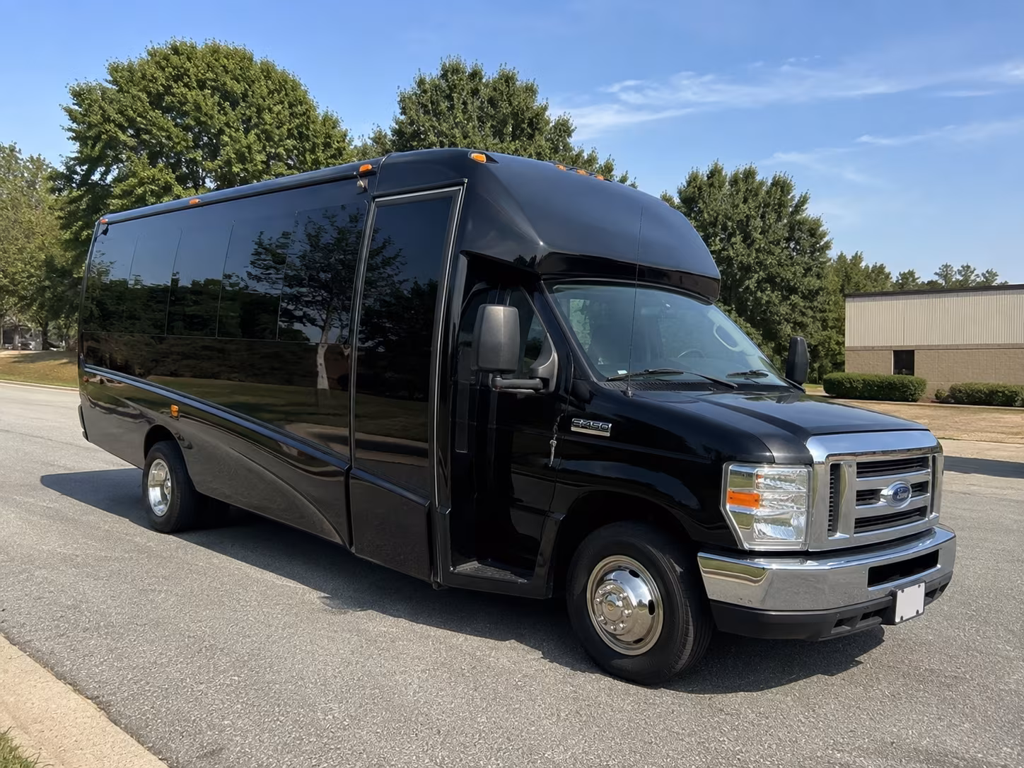 bus rentals for bands groups and performers traveling through hesperia
