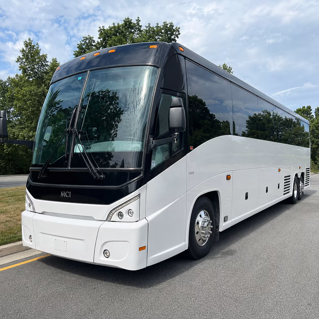 employee shuttle buses connecting hesperia to the inland empire