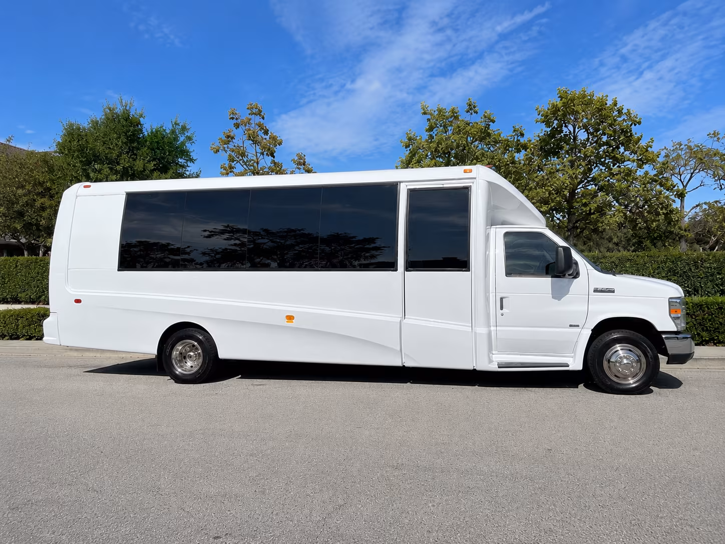 find the perfect transportation for your next corporate event 4