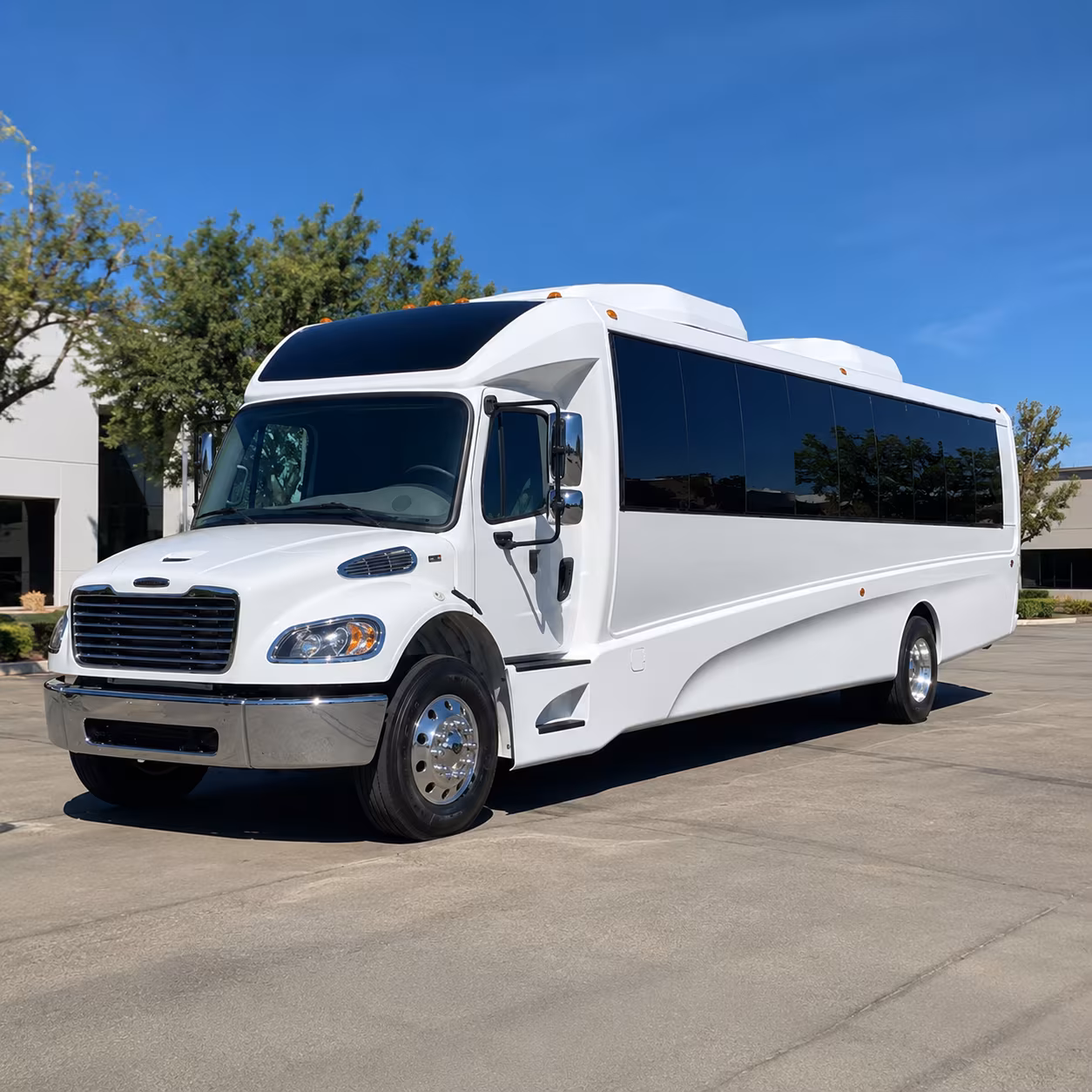 hesperia 28 passenger minibus