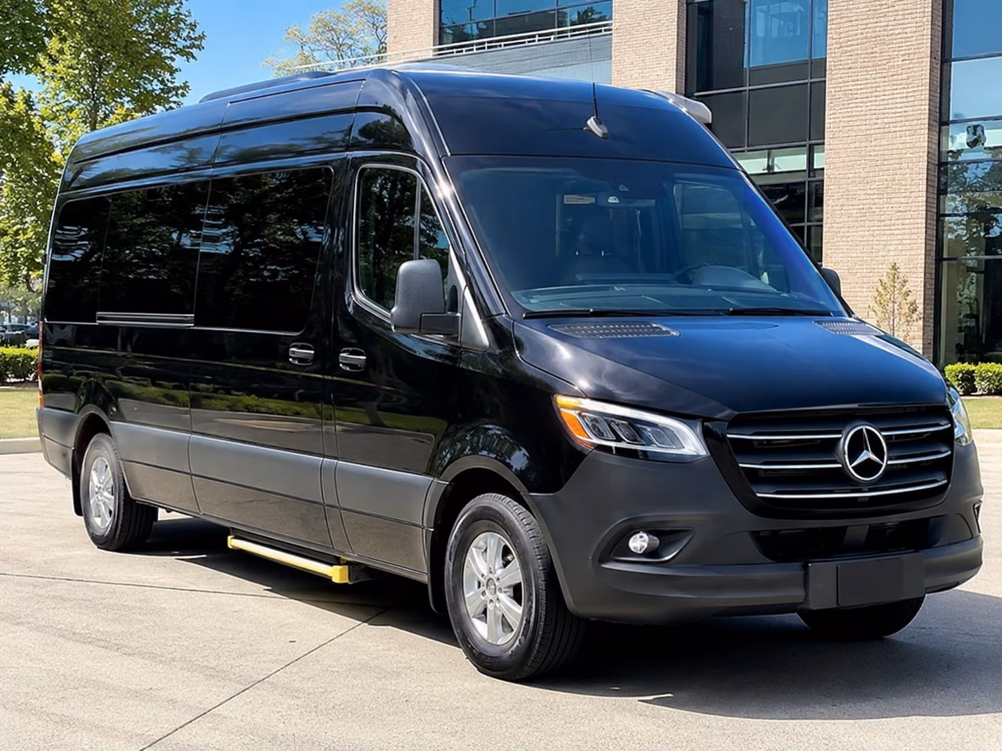 hesperia sprinter van with driver