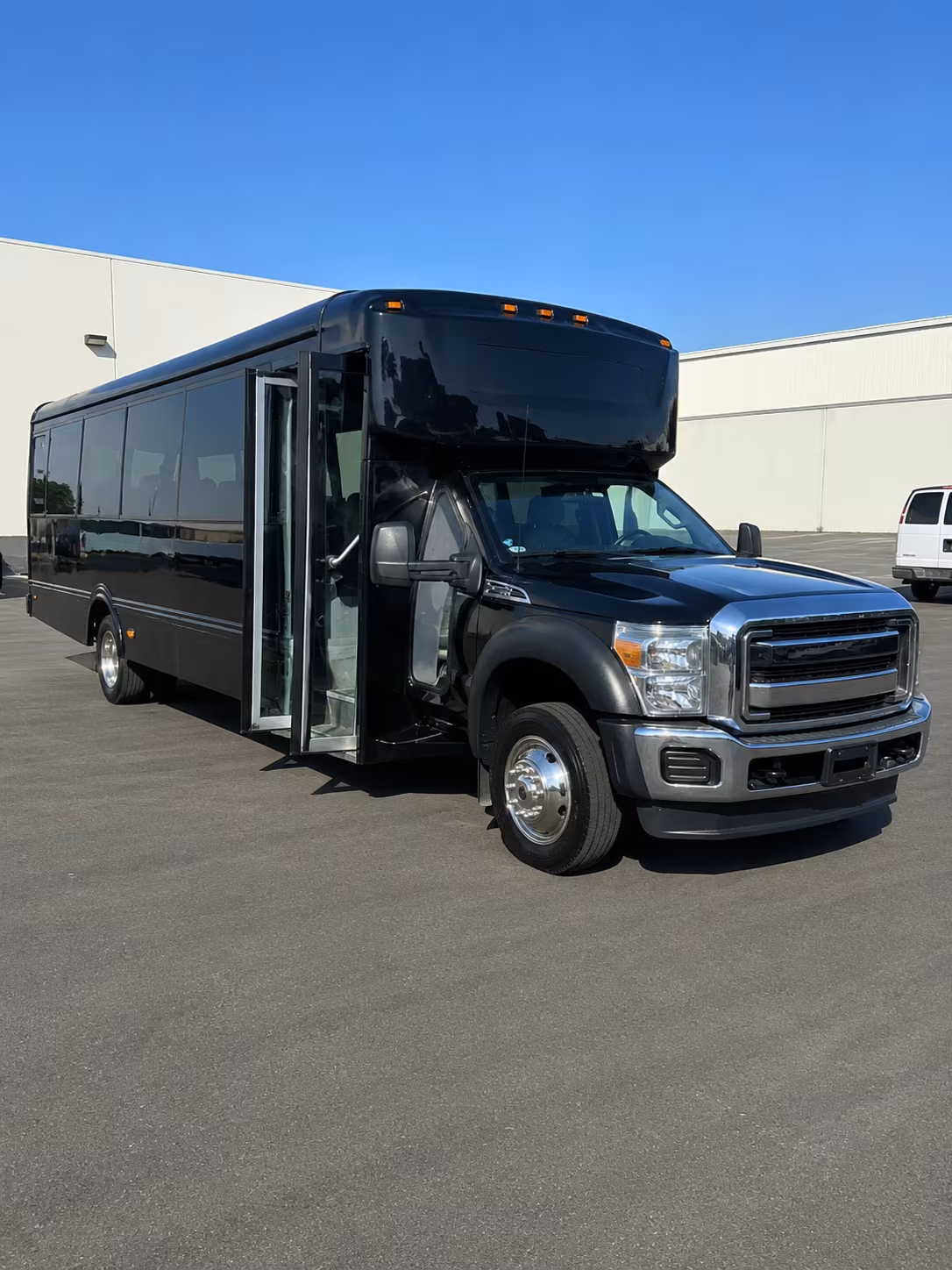 quincea n era sweet 16 party bus rental